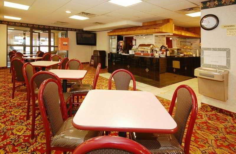 Comfort Inn باردستاون المطعم الصورة